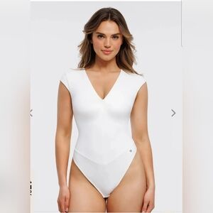 Popilush Women's White V Neck Cap Sleeve Shapewear Tummy Control Bodysuit Size L